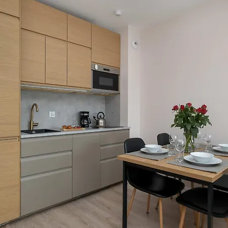 Enklawa - Z Balkonem I Parkingiem Blisko Plazy I Jeziora By Renters Apartment *